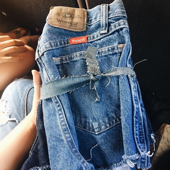 CUSTOM JEANS MYSTERY BOX - Picture 4 of 12